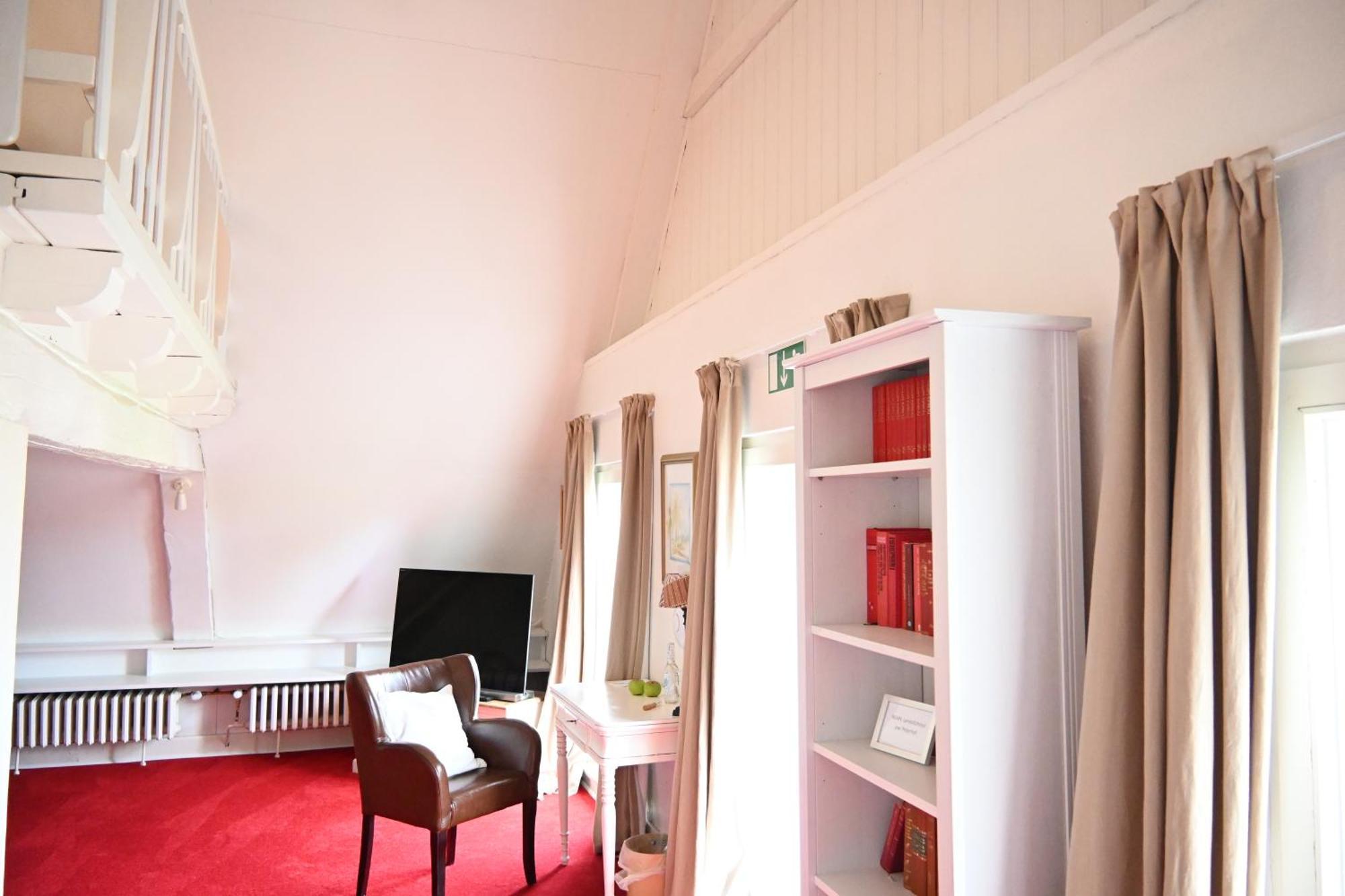 Landsitzhotel Und Seminarium Peterhof Hodorf Exteriér fotografie
